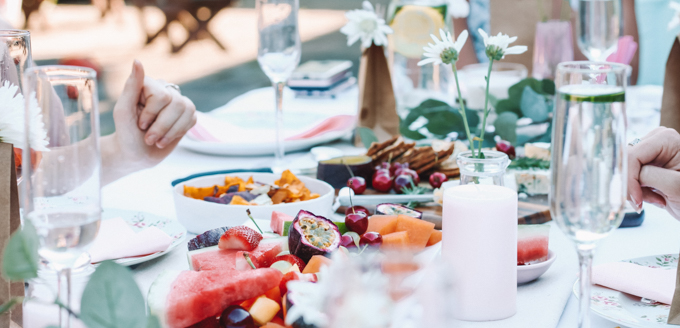 How To Plan And Host A Dinner Party