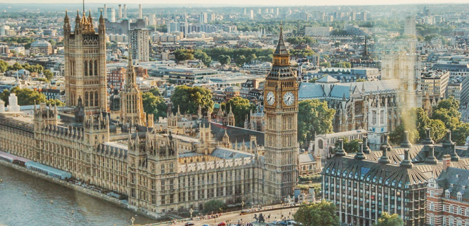 How to Make the Most of Your Elton John Concert Trip