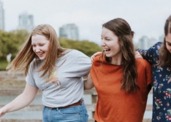 TLC’s Fabulous Fall $5k Giveaway: Autumnal Splendor Meets Windfall!